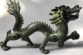Antique bronz și dragon apucând margele